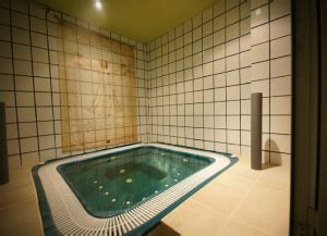 granada sauna gay|Granada Gay Saunas and Bathhouses Guide 2025